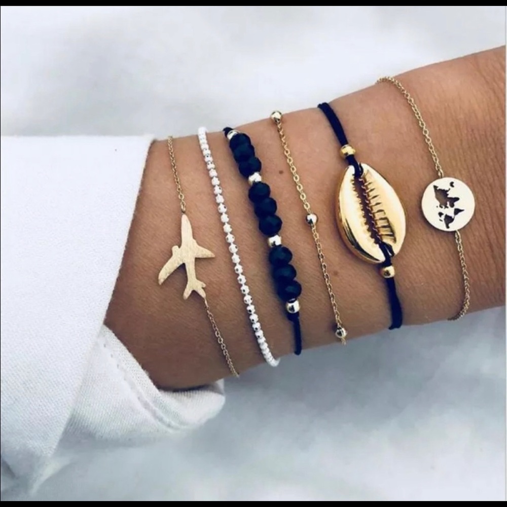 ⭐️5 for $25⭐️ 6 piece bracelet set